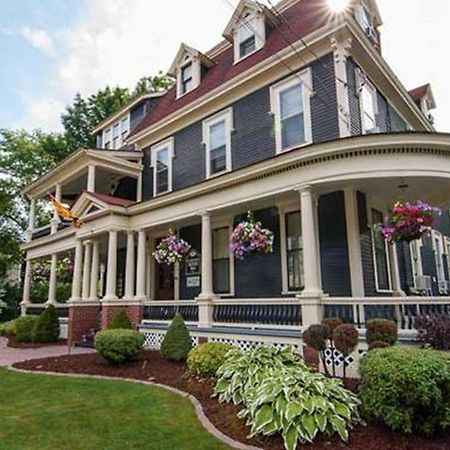Carriage House Inn Fredericton Exteriér fotografie