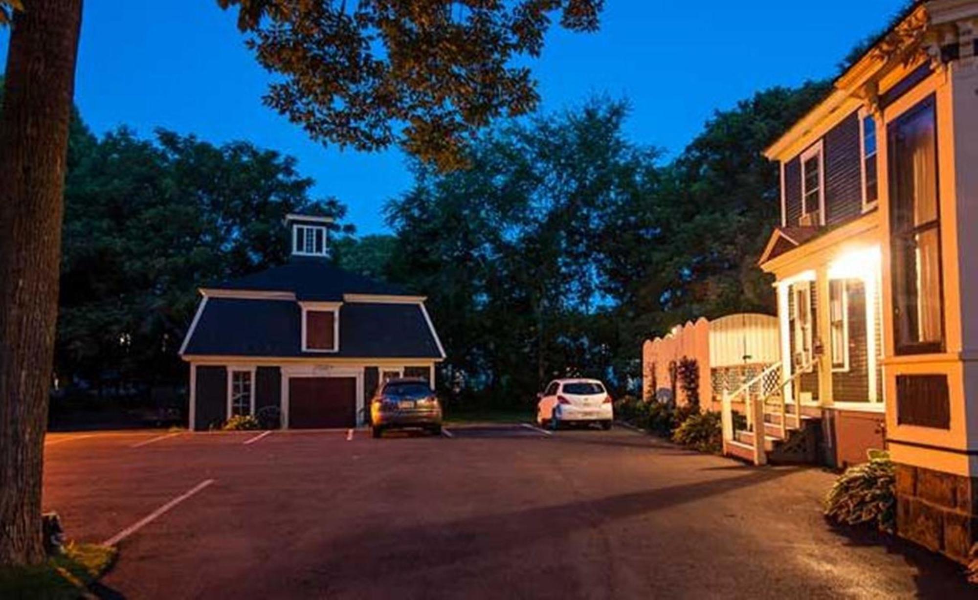 Carriage House Inn Fredericton Exteriér fotografie